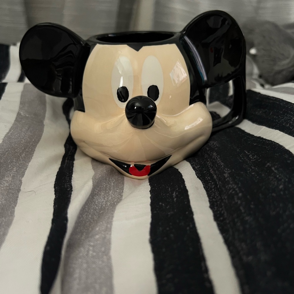 Disney mickey mouse mug
